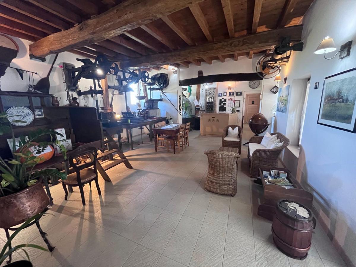 Hotel Il Mulino B&B Vaiano  Bagian luar foto